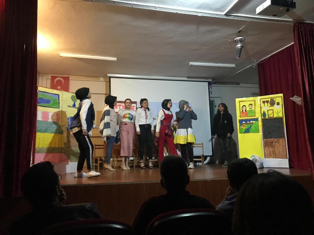 Tersine Dünya Oyunumuz